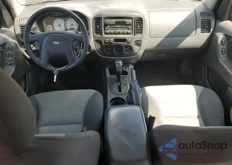 2005 Ford Escape Xls from USA, damaged, VIN 1FMYU02Z05KB43377